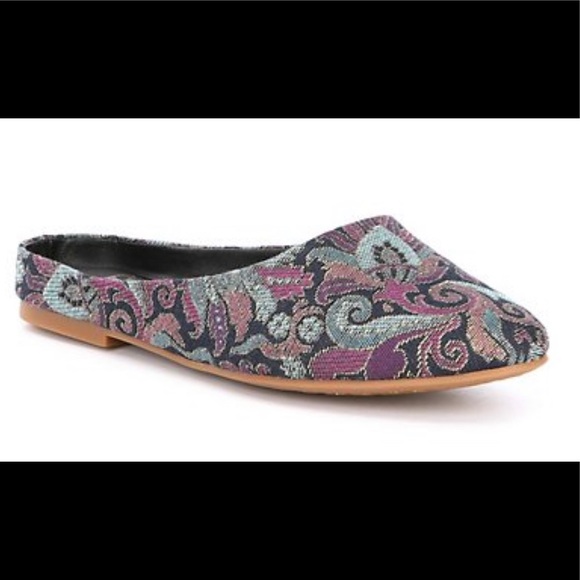 Gianni Bini Shoes - Gianni Bini metallic multicolor flats slip on SZ7